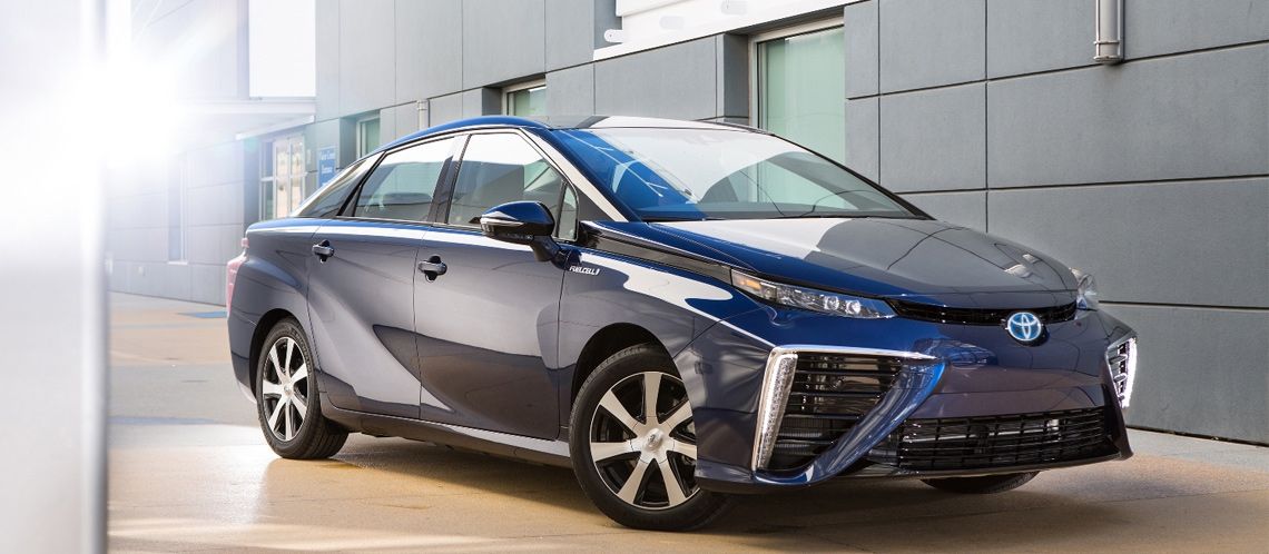 Toyota Mirai - фото 1