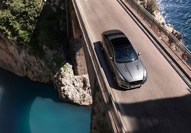 Як виглядає найпотужніший седан від Jaguar - фото 183908