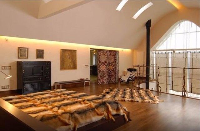 А де ж золоті унітази? - фото 1