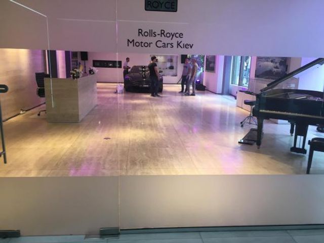 В Україні засвітився останній суперкар від Aston Martin - фото 183420