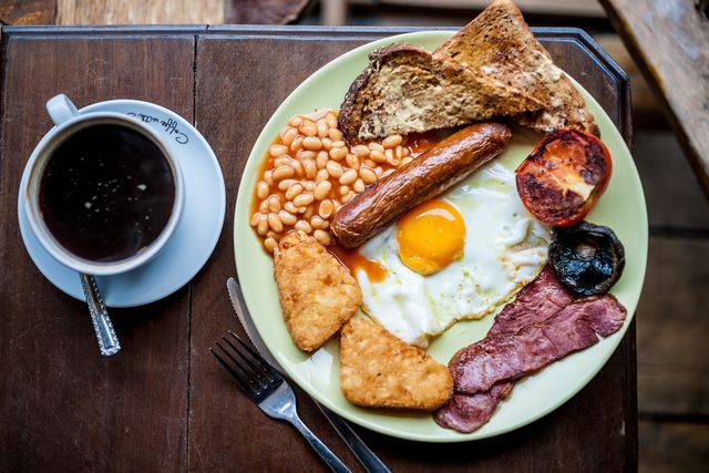 Визначено найкращий час для сніданку - фото 182781