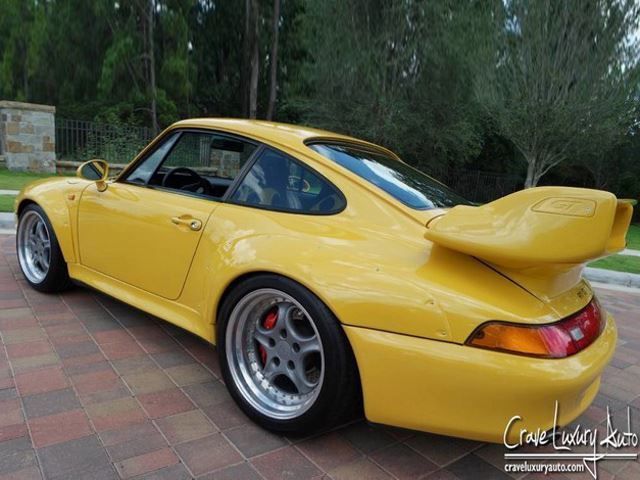 Розкішний люксовий Porsche виставлений на продаж - фото 179799