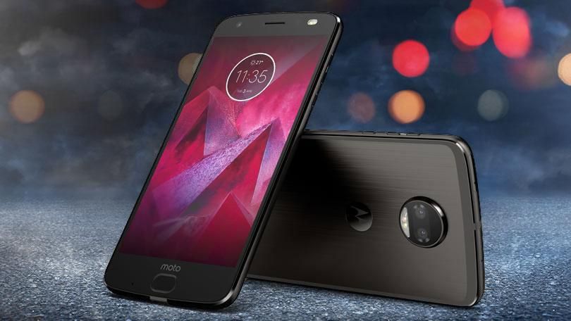 Як виглядає надміцний смартфон Moto Z2 Force: ефектне відео