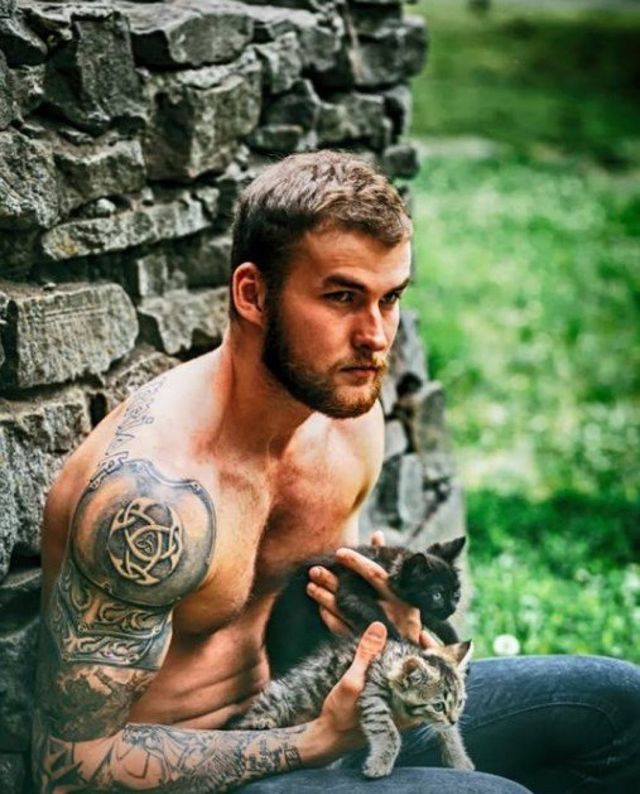 Ветерани АТО знялися у фотосесії, щоб привернути увагу до безпритульних тварин - фото 185429