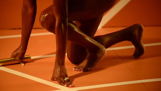 Відома легкоатлетка знялася повністю оголеною (18+) - фото 183682