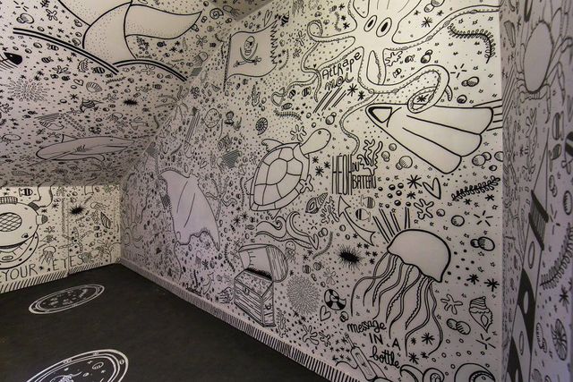 Дуже круто! Університетське містечко Парижа розмалювали яскравими графіті - фото 183503