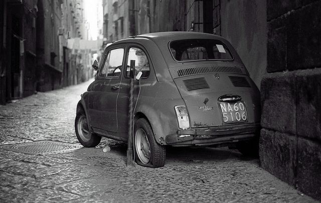 Неаполь, який не бачать туристи: вражаючі фото - фото 180901