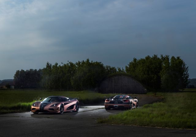Суперкари Koenigsegg показали на незвичайних фото - фото 180342