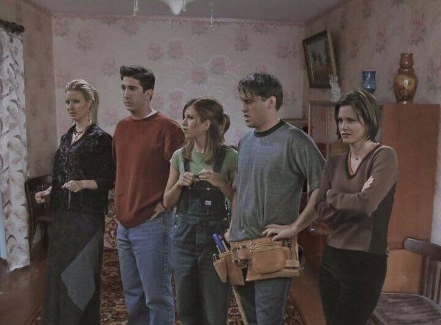 Якби "Друзів" знімали в Україні: кумедні фото - фото 179122