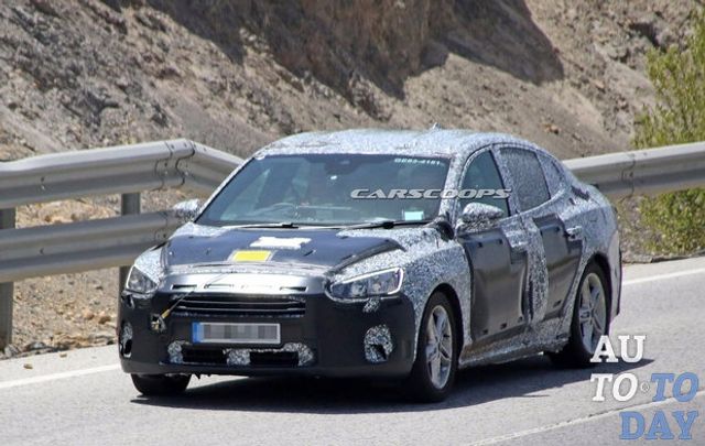 Як виглядає новий седан Ford Focus: потужні фото - фото 181036