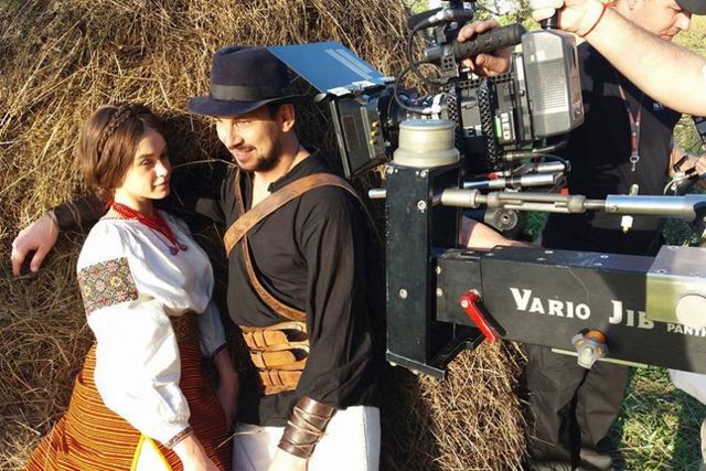 Сім українських музикантів, які знялися у великому кіно: ефектні фото та відео - фото 182365