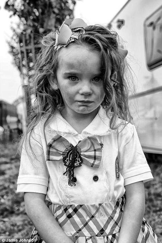 Фотограф показав життя циганських дітей в Ірландії - фото 184288