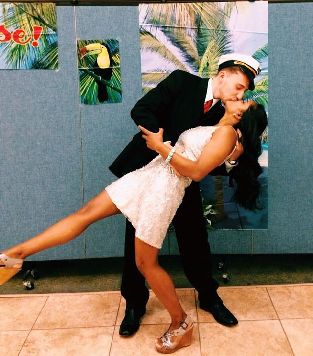 Через 20 років: хлопець одружився з коханою з дитячого садка - фото 178278