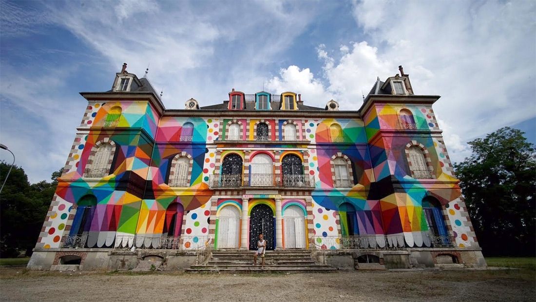 Закинутий палац ХІХ століття перетворили витвір мистецтва: яскраві фото