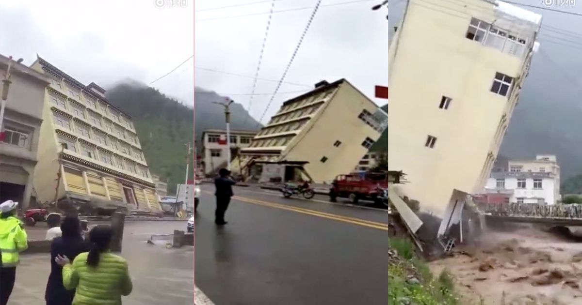 Будинок впав у ріку - фото 1