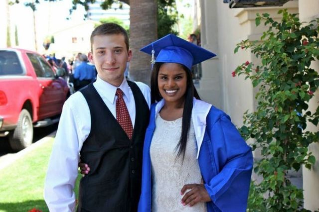 Через 20 років: хлопець одружився з коханою з дитячого садка - фото 178274