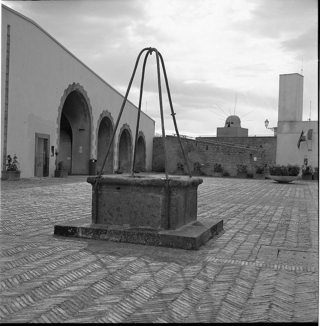 Неаполь, який не бачать туристи: вражаючі фото - фото 180900