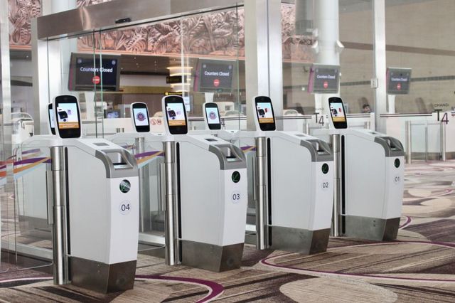 Як виглядає найкращий аеропорт світу: ефектні фото - фото 184197