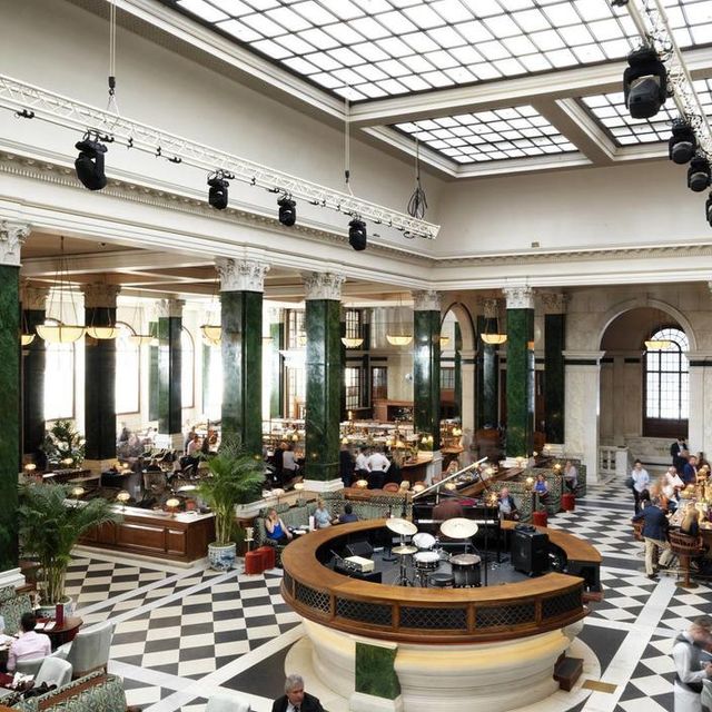 Як виглядає найстильніший готель Лондона: вражаючі фото - фото 182199