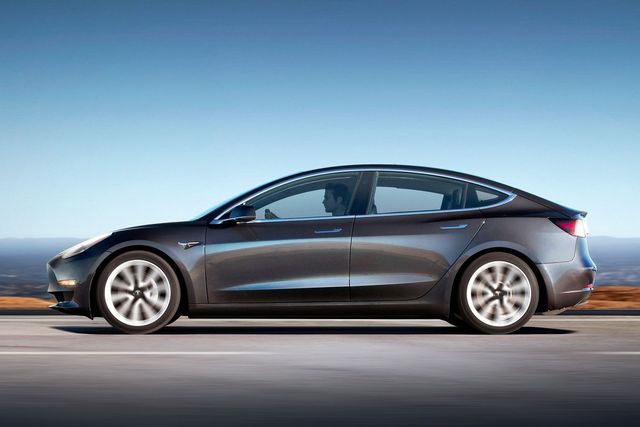 Tesla Model 3: усе, що треба знати про найдоступнішу модель електрокара - фото 185078