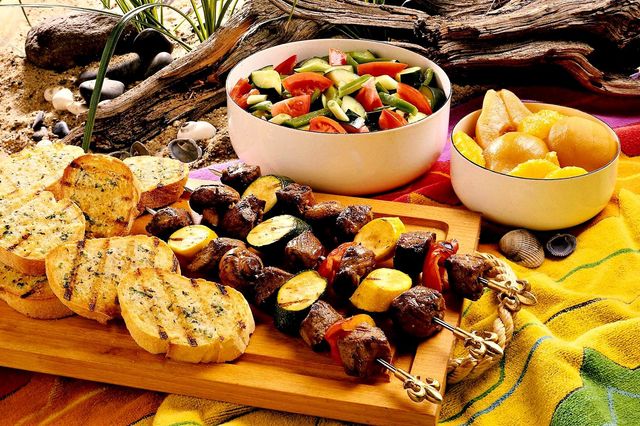 Популярні міфи про їжу, яким не варто вірити - фото 181466