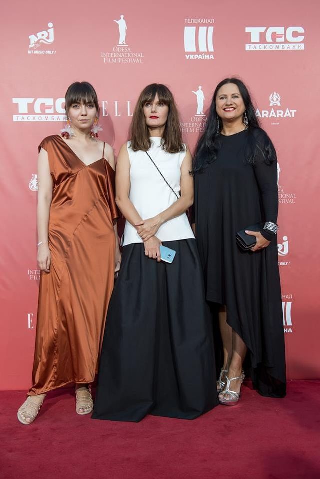 Одеський кінофестиваль 2017: яскраві фото з червоної доріжки - фото 181621