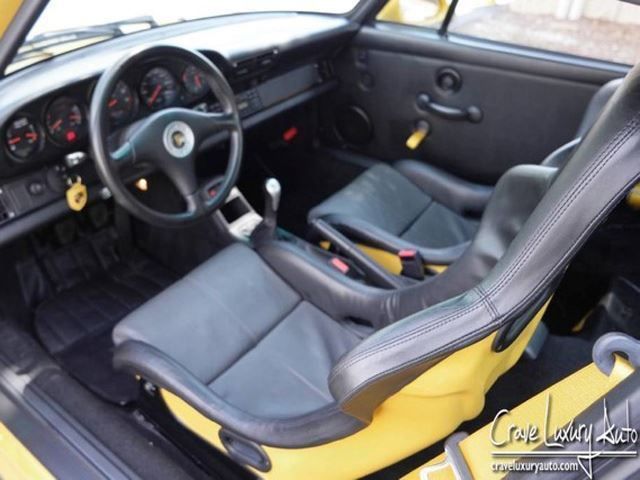 Розкішний люксовий Porsche виставлений на продаж - фото 179803