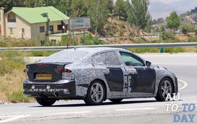 Як виглядає новий седан Ford Focus: потужні фото - фото 181039