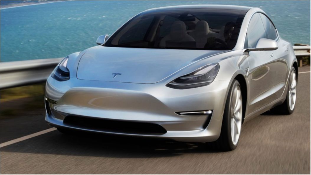 Названо точну дату запуску серійного виробництва Tesla Model 3