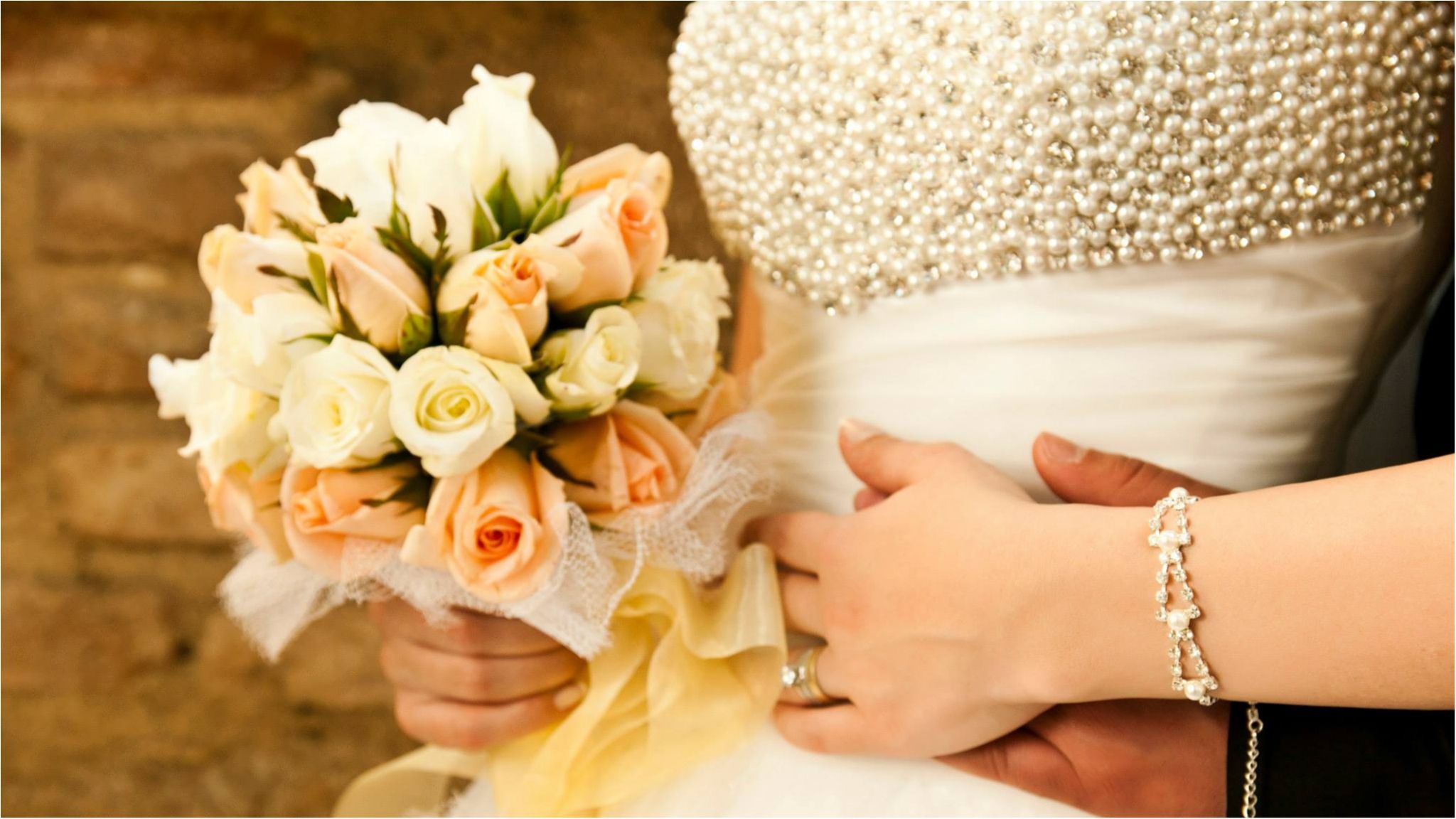 Донька скандального нардепа шокувала весільним вбранням