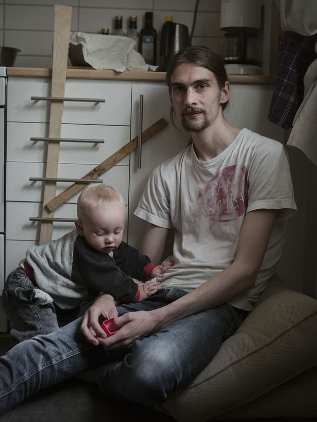 Татусі у декреті: милі фото, які вас зворушать - фото 179667