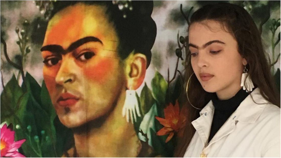 Сучасна Фріда Кало приголомшила соцмережі