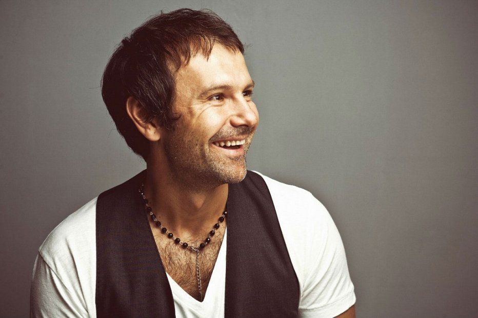 Вакарчук показав перше публічне виконання Гімну України