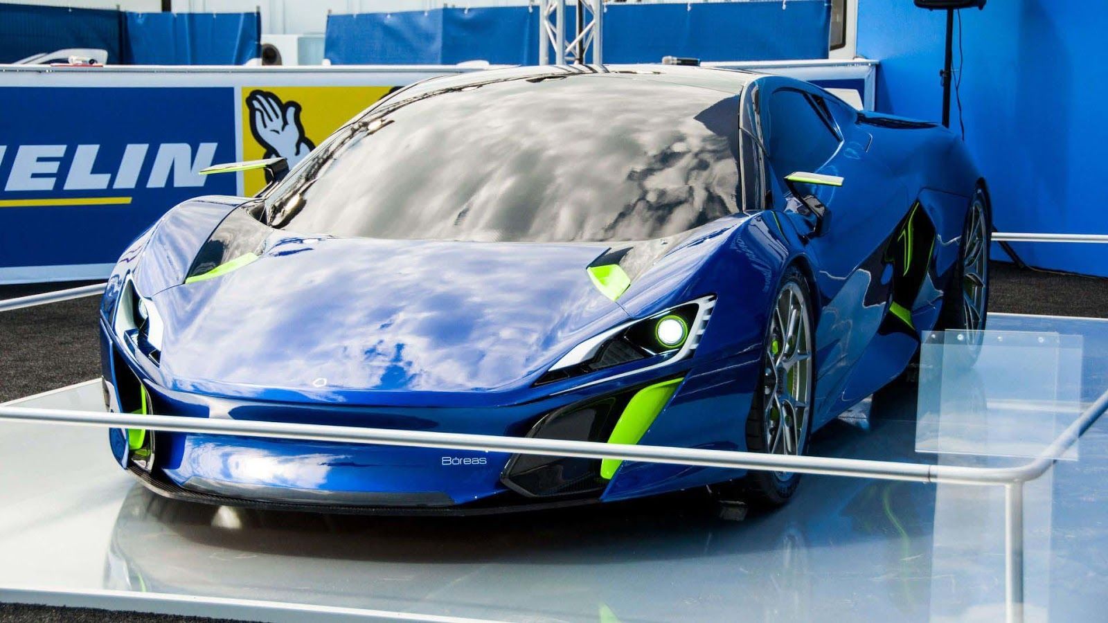 "Божественний" суперкар Boreas: з'явилися ефектні фото