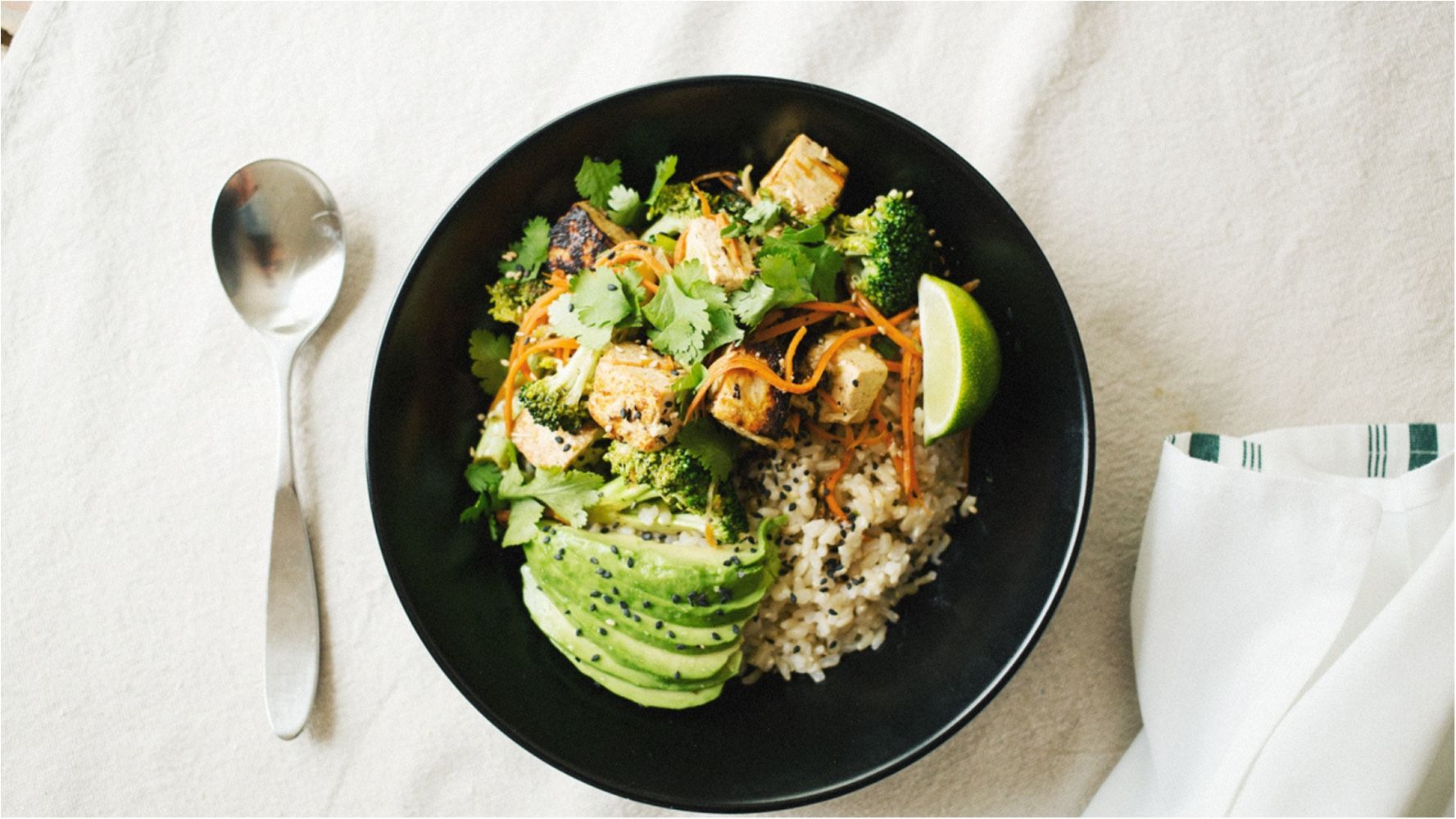 Головні правила зберігання зелені в літню пору