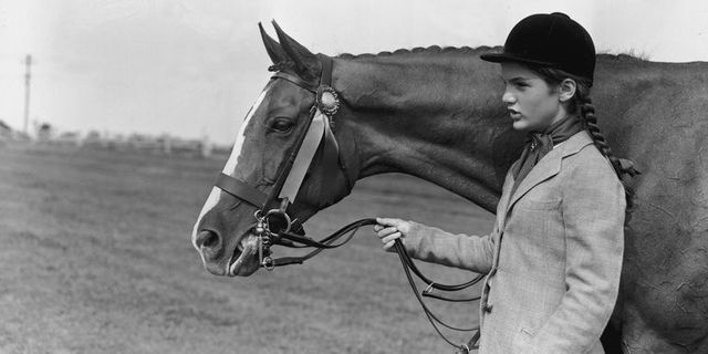 З'явилися раніше невідомі фото юної Жаклін Кеннеді - фото 185091