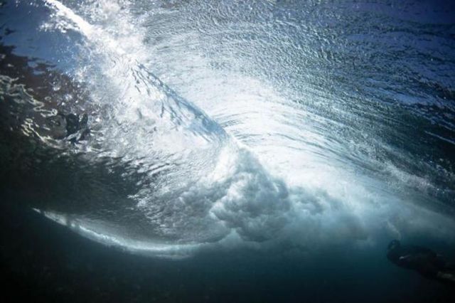Проти хвиль: потужні фотографії, від яких перехоплює дух - фото 178342