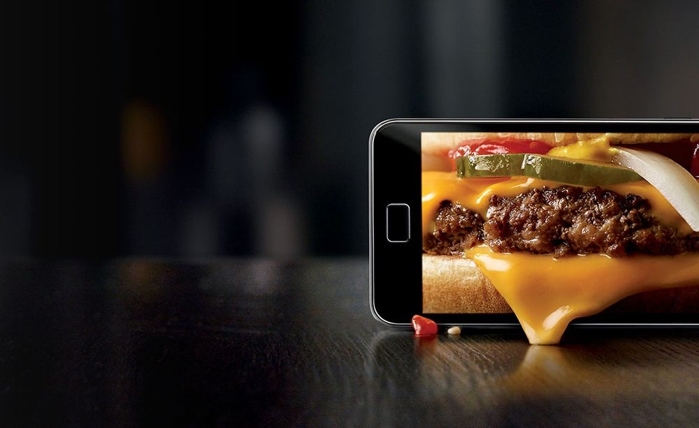 McDonald's випустив "смачну" колекцію одягу