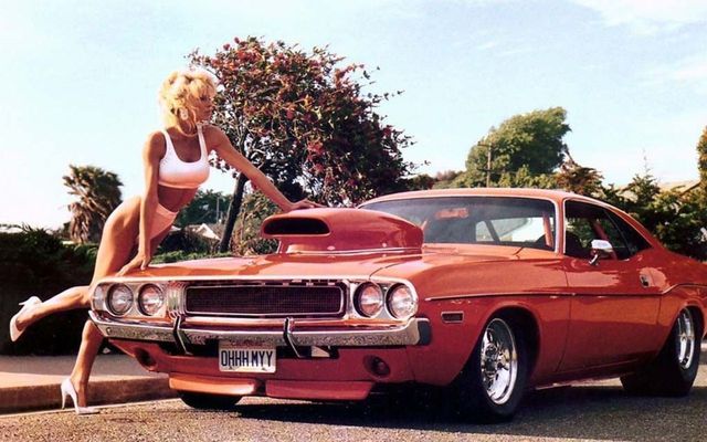 Спекотні дівчата та автомобілі, які зведуть вас з розуму - фото 182423