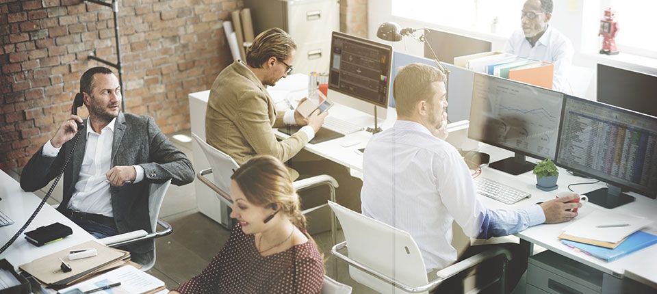 Чим небезпечний довгий робочий день