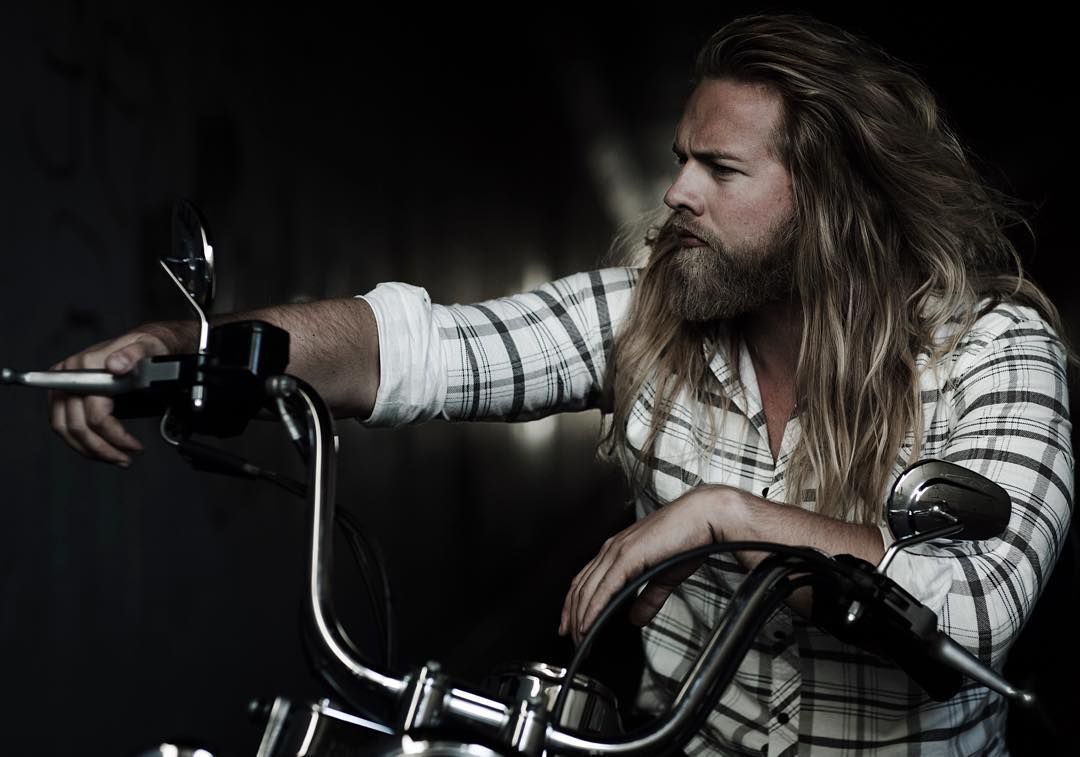 Найсексуальніший поліцейський Норвегії став зіркою мережі