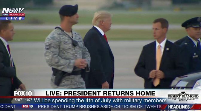 Як Трамп не помітив власний лімузин біля літака: кумедне відео - фото 1