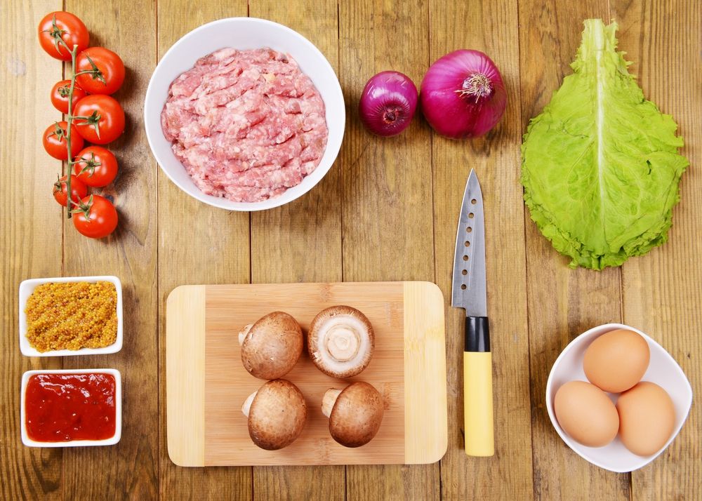 Поширені помилки на кухні, які можуть стати причиною отруєння