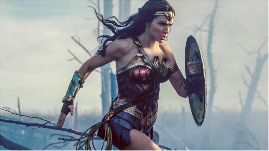 Як виглядають супергерої в коміксах і в кіно