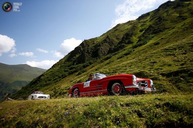 Змагання класичних авто в Альпах, на які можна дивитися вічно - фото 184920