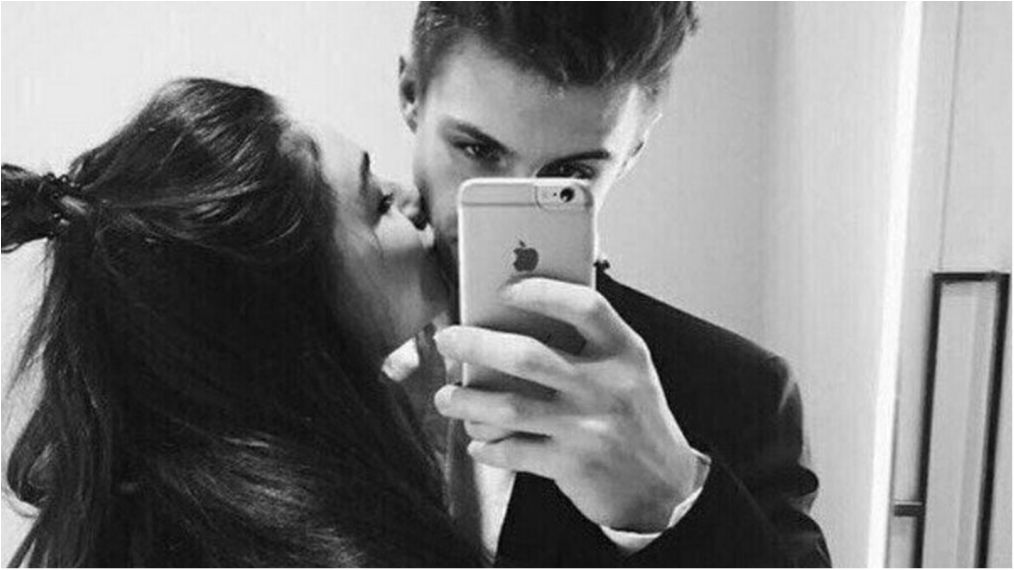 Які небезпечні бактерії передаються через поцілунок