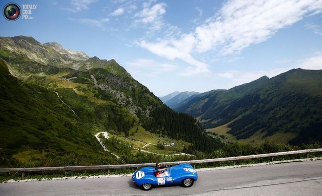 Змагання класичних авто в Альпах, на які можна дивитися вічно - фото 184924