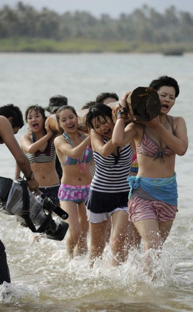 Ось як тренують дівчат-охоронців у Китаї - фото 180934