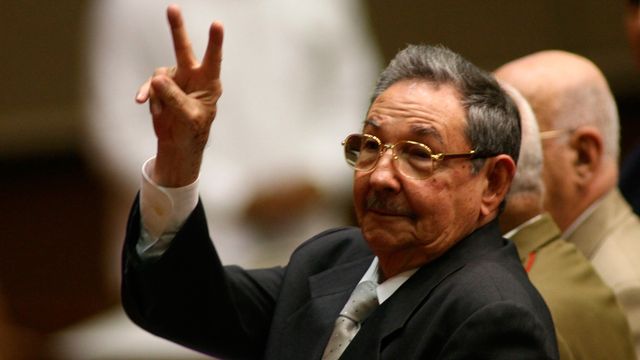 Рауль Кастро жорстко розкритикував Трампа - фото 181662