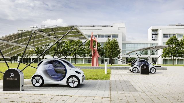 Smart показав неймовірне авто без керма та педалей - фото 192515